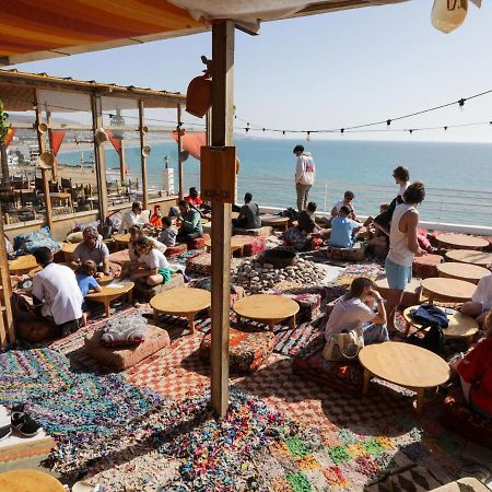 Locals Taghazout Surfcamp Hotel Екстериор снимка