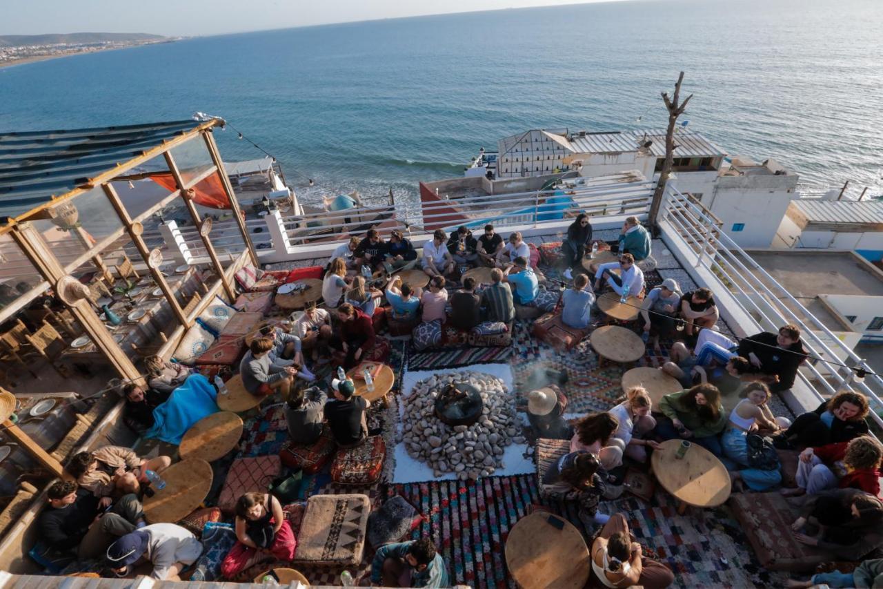 Locals Taghazout Surfcamp Hotel Екстериор снимка