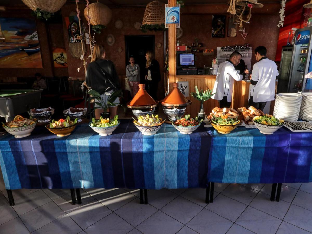 Locals Taghazout Surfcamp Hotel Екстериор снимка