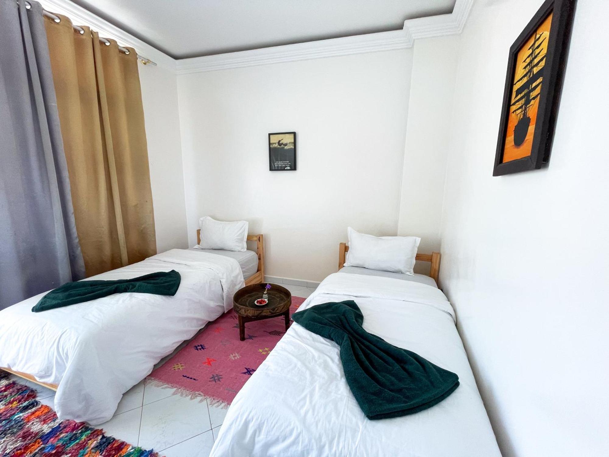 Locals Taghazout Surfcamp Hotel Екстериор снимка
